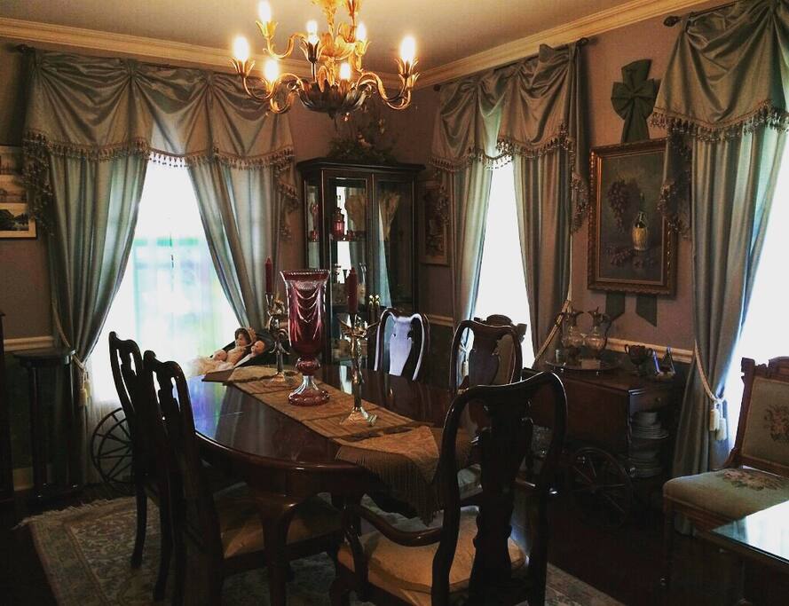 Breakfast room for those who choose to enjoy continental breakfast