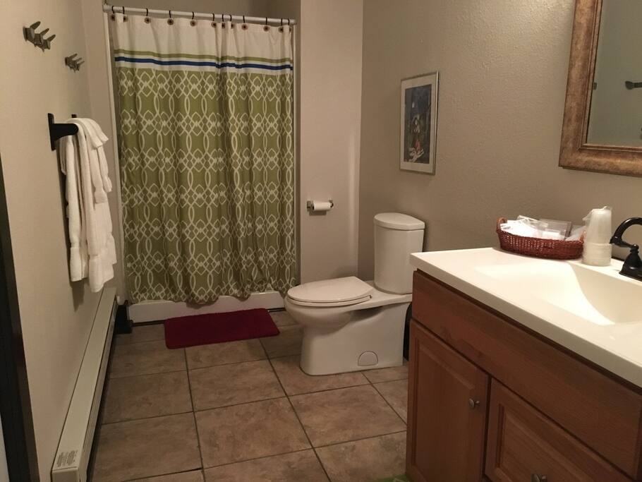 Appel & Glessner Private Bath
