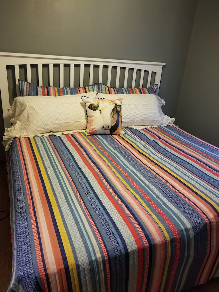 King adjustable kitanda. Upande mmoja hurekebisha