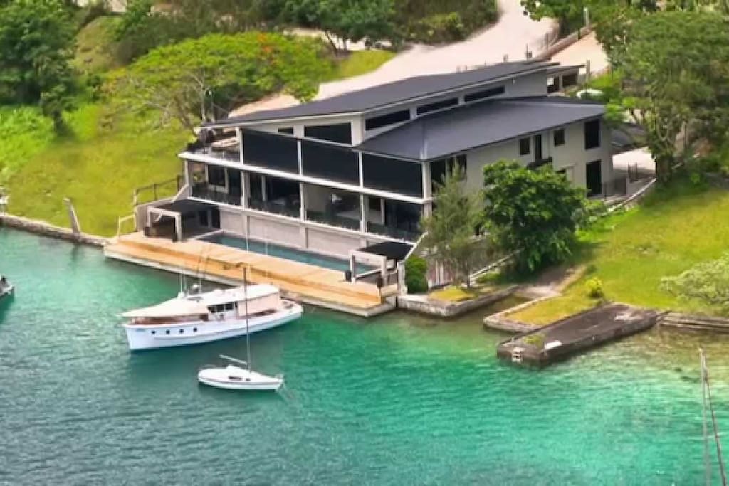 Onyx Vanuatu Harbour Resort Residences - 5 Star Luxury Accommodations in the best location in Port Vila, Vanuatu