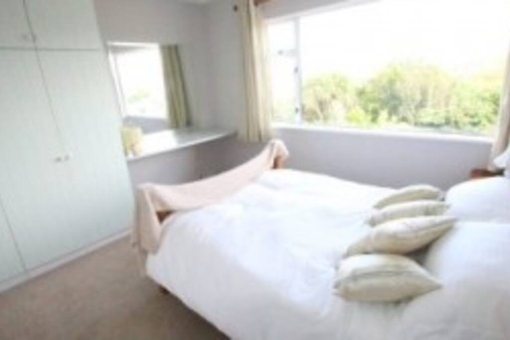 Bedroom2