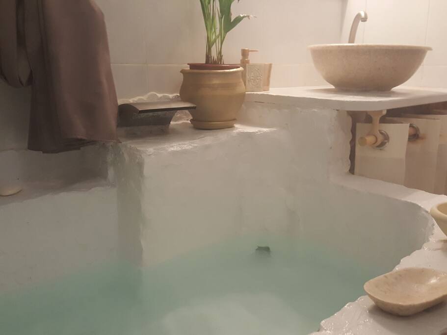 Super soaker moorish bath