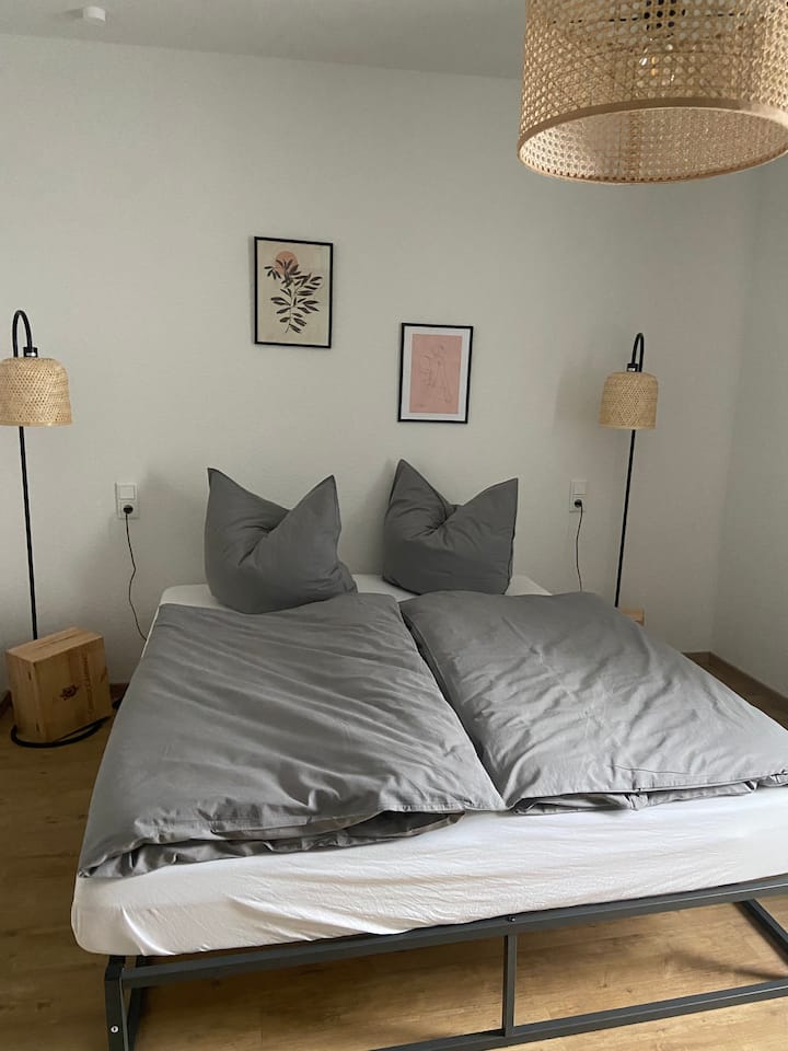 ベッドルーム5 (1.60 x 2.00ベッド)