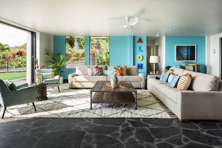 Gated Residence with Panoramic Ocean Sunset Views gallery image 3