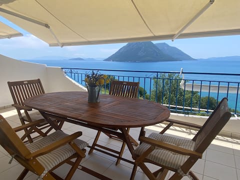 2 bedroom apartment overlooking the Ionian sea
