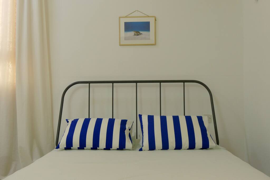 Large en-suite bedroom with private entrance