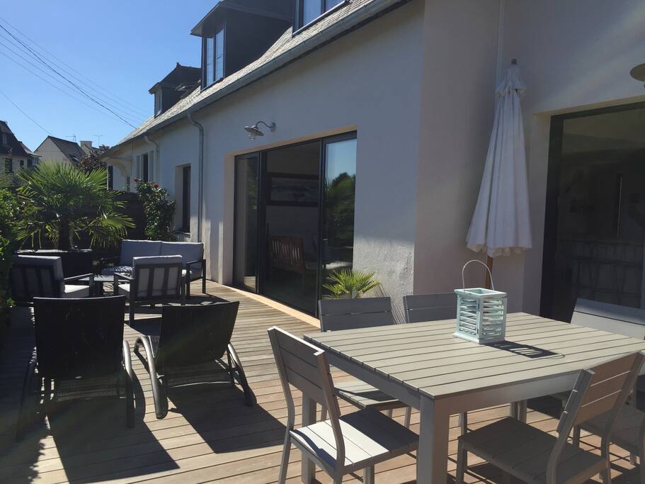 Terrasse coin repas exposé plein sud