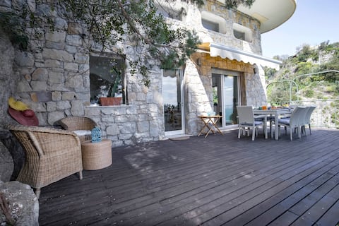 Villa terrace seaview beach access free parking