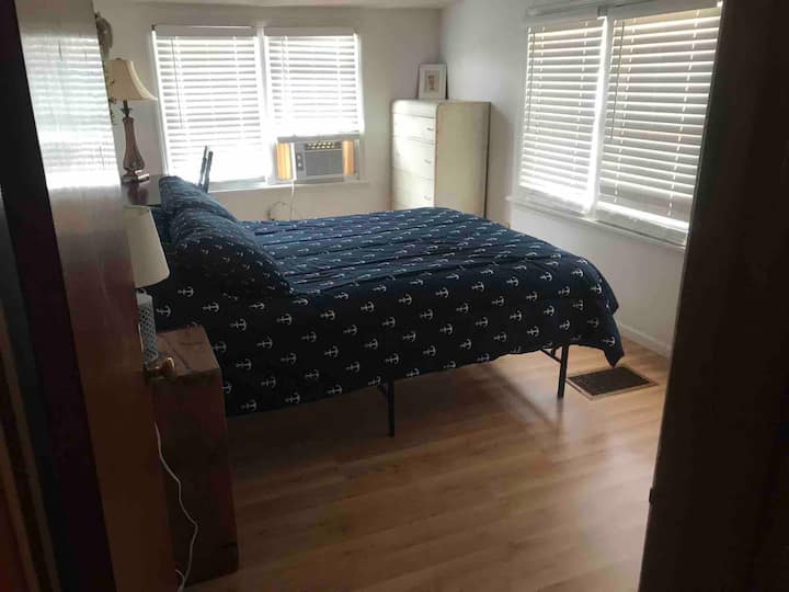 سرير الملكة. 