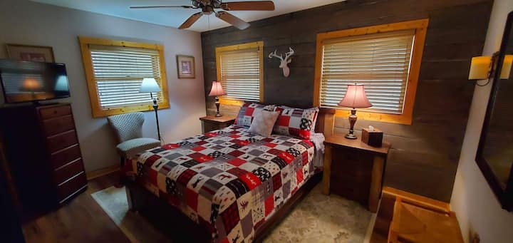 2do dormitorio con cama queen