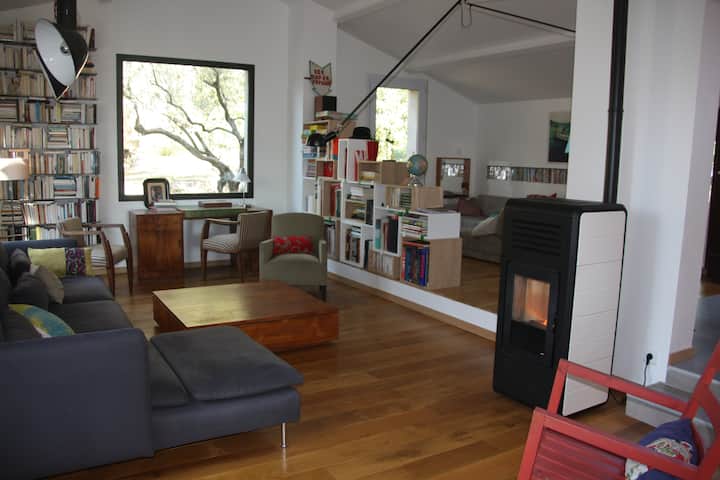 Villa Familiale Avec Piscine, Boulodrome Et Cabane - Nîmes