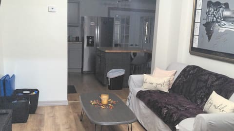 Cozy 4-bedroom home with free parking.