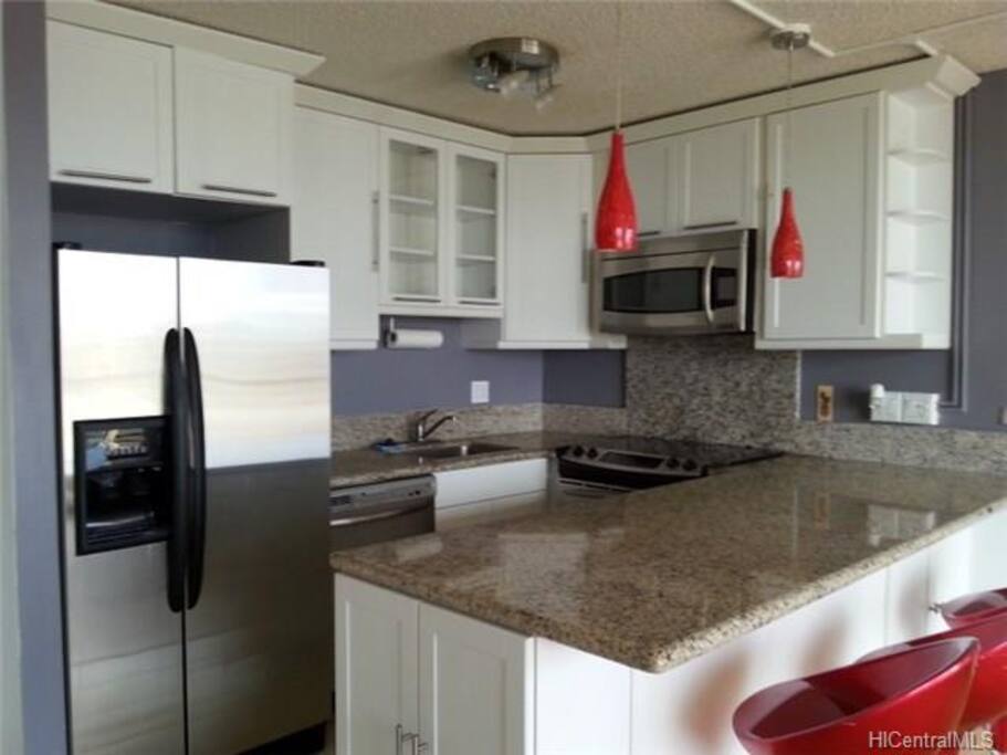 Fully furnished unit!