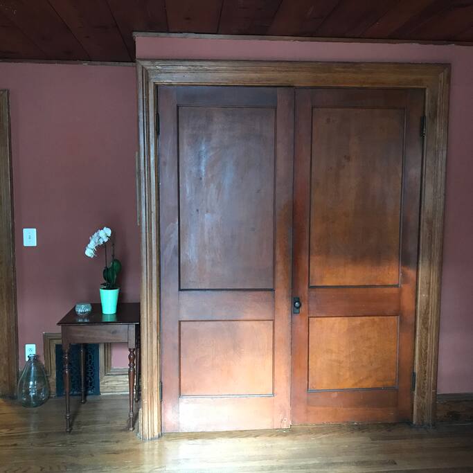 Living Room- pic 2