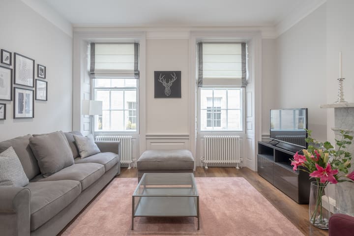 Luxury Nests – New Town 2