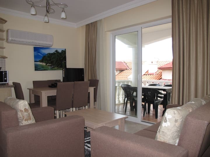 Great Holiday Apartment With Pool - Ölüdeniz