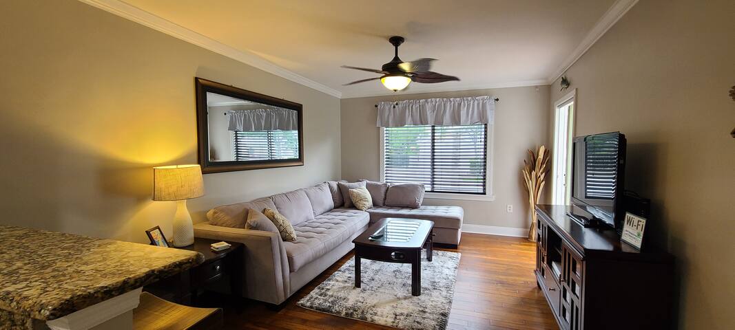 The Best beach block Location in Deerfield Beach! gallery image 5