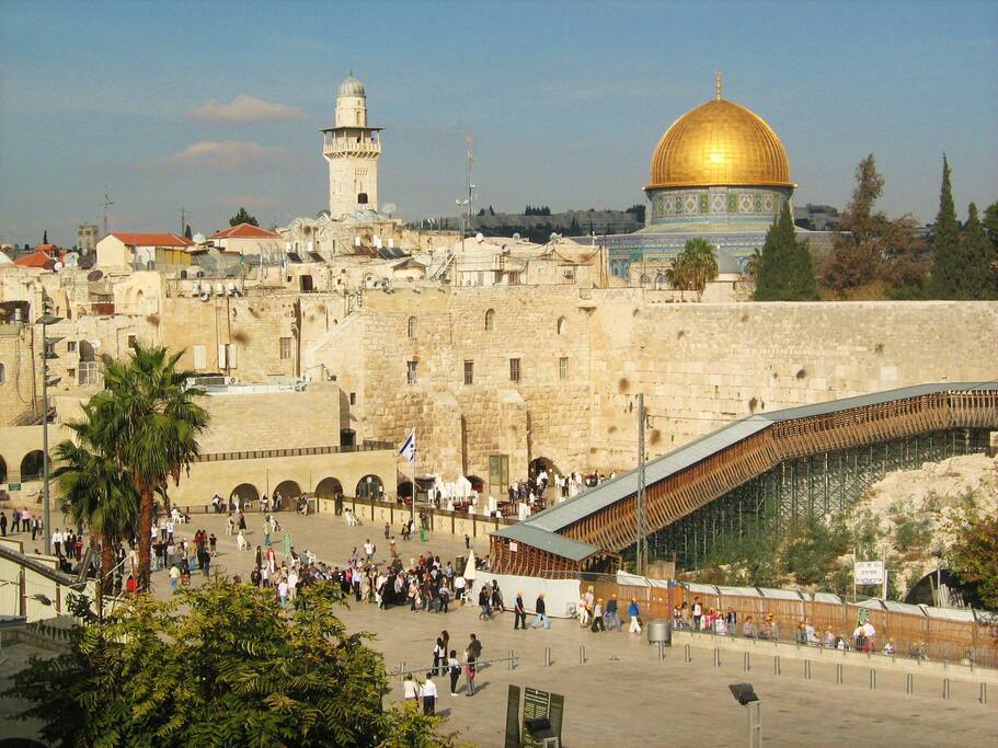 The Western Wall/Wailing Wall or Kotel is 3.6 km from the hotel