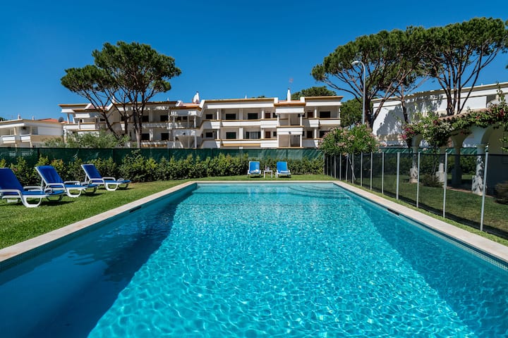 Sunny Getaway With Pool Near Vilamoura Marina - Vilamoura