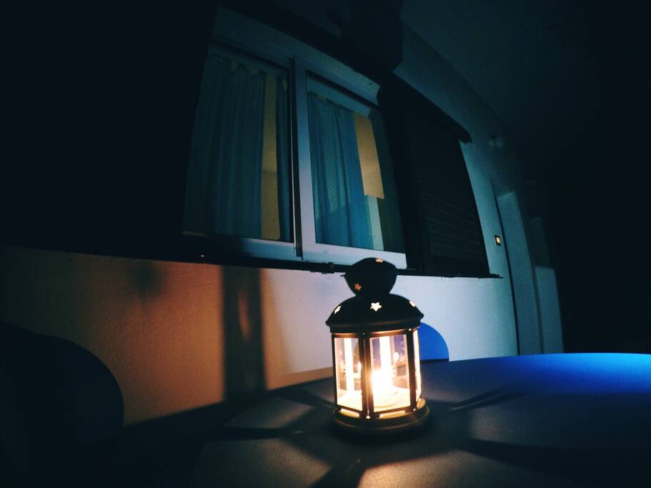 Esterno della casa di sera