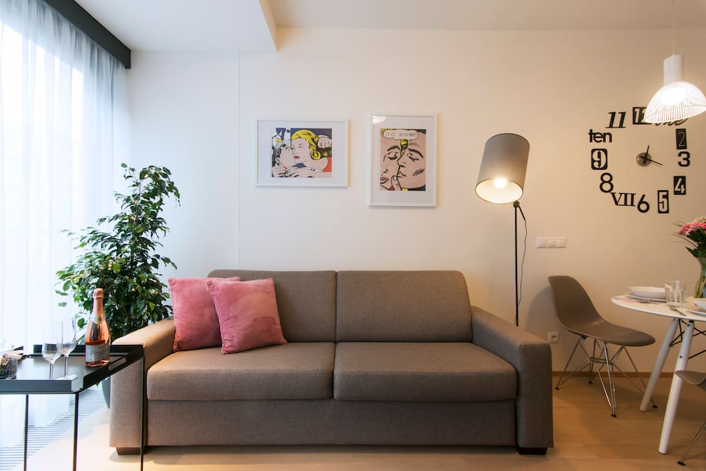 A comfortable sofa, ideal for planing your adventures.