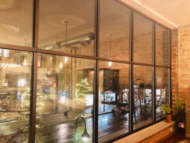 “The Loft” Union Street View