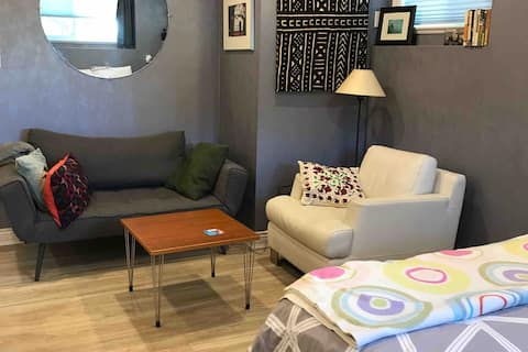 Top Airbnb: Lovely renovated studio suite centrally located in Riley Park