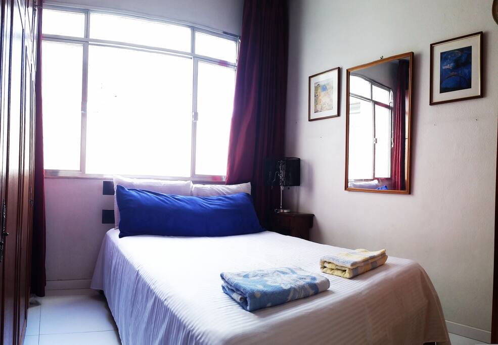 Quarto (Bedroom)