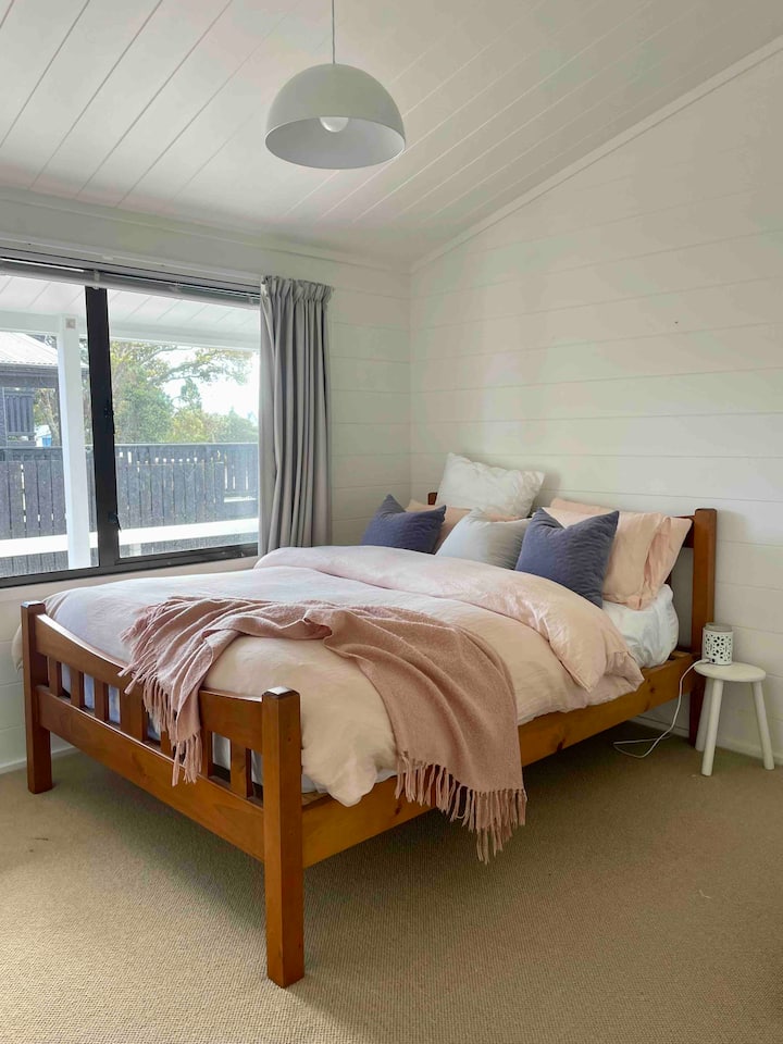 ห้องนอนที่สองในบ้านหลัก