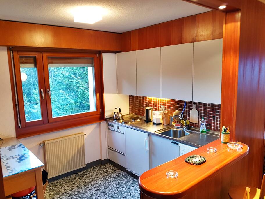 cuisine lumineuse et équipée
