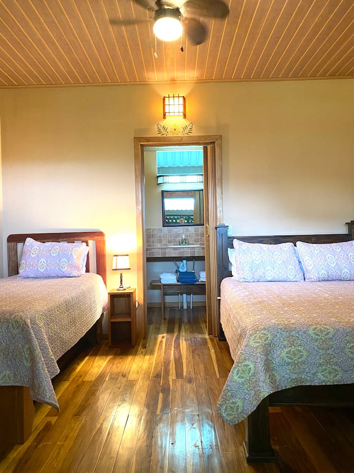 غرفة بطابقين رقم4.