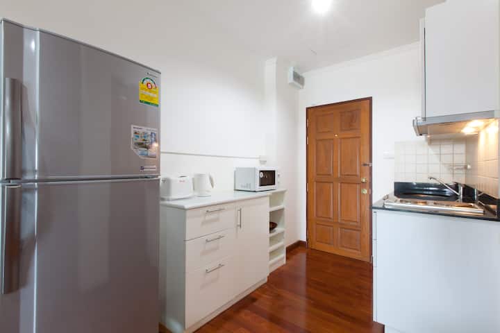 Stylish Studio With Balcony And Views - Hua Hin District