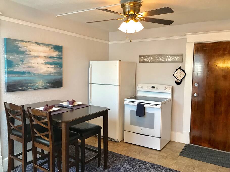Large kitchen perfect for entertaining