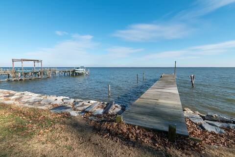 Waterfront Cottage Near Herrington and North Beach