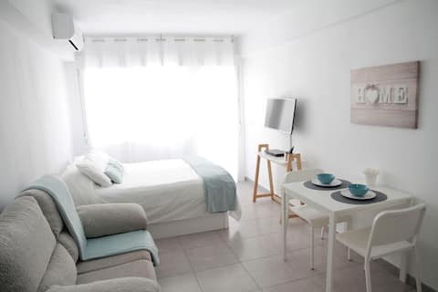 Studio with balcony in the heart of Nerja