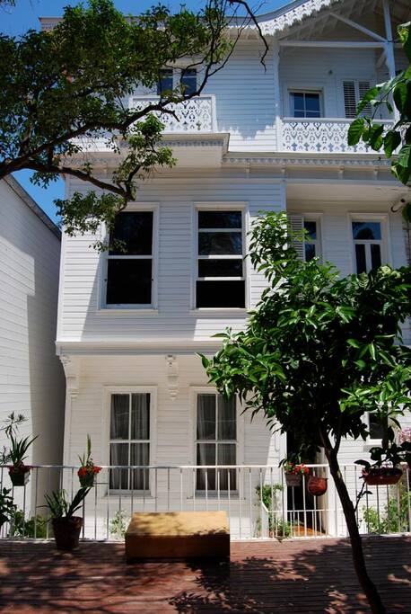 2 Bedroom Luxury Apartment Istanbul(48).jpg