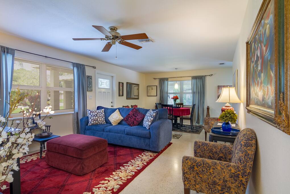 Living Room/Entry Way