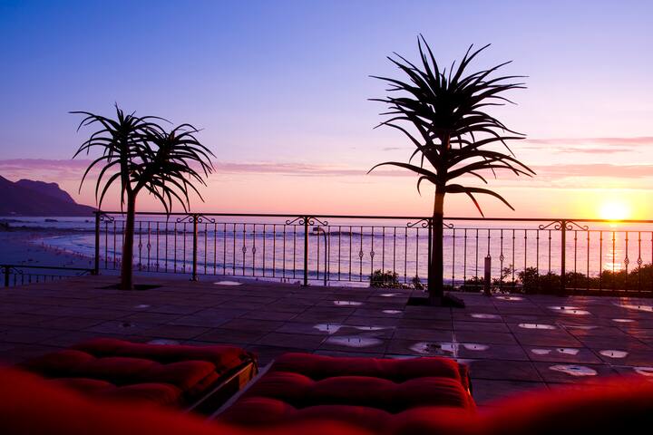 Cape Life Beach House gallery image 3