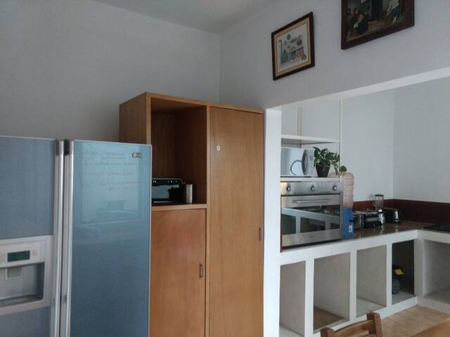 El Portón rojo -house in the most elegant area. gallery image 5