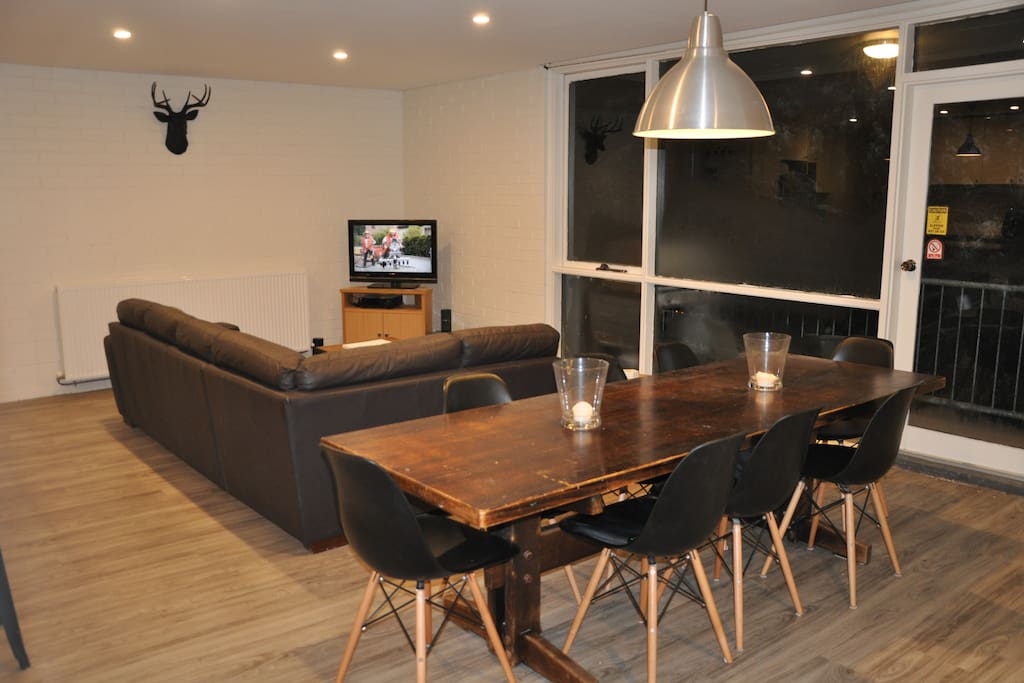 Apartment Renovated in 2016. Large open plan lounge, kitchen and dining room. Table comfortably seats 8.