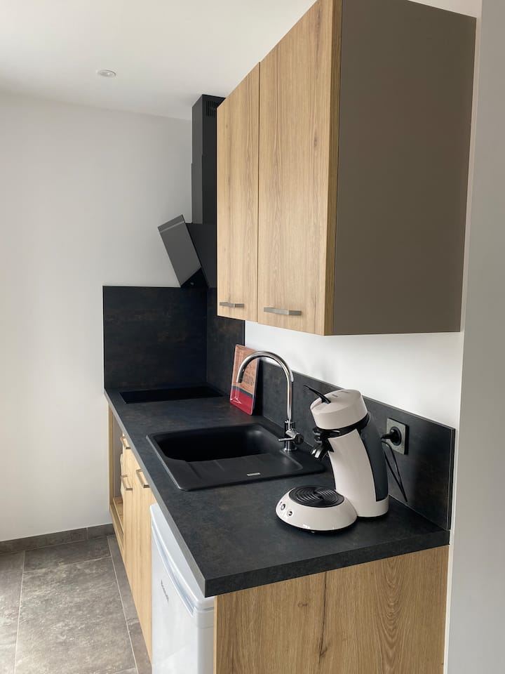 Joli Studio, Parking Et Extérieur - Tallard