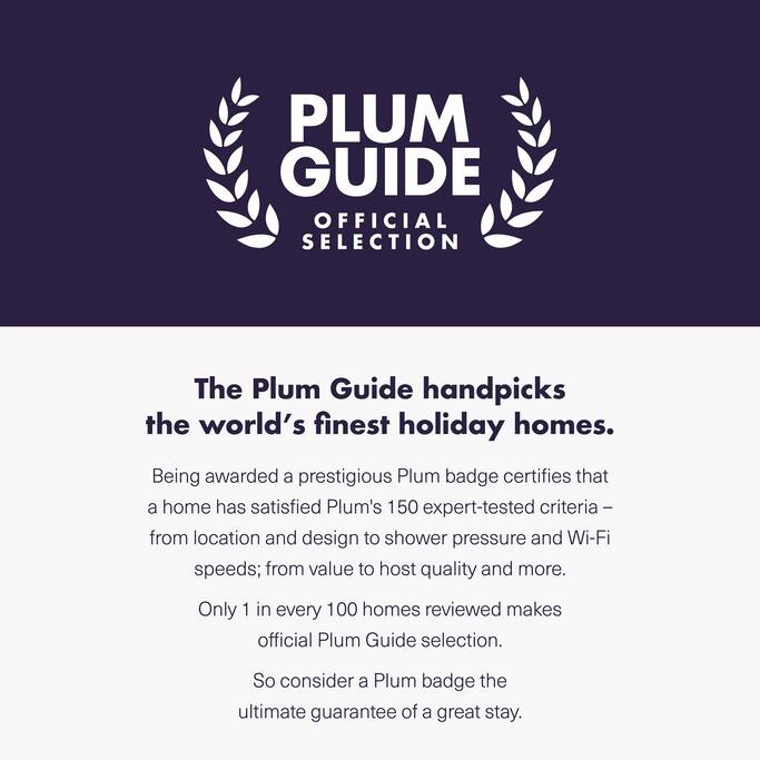 The flat was selected for the exclusive Plumb Guide.