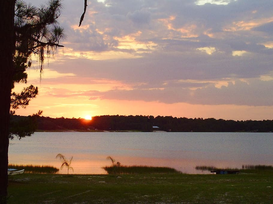 SWAN LAKE/WHITE SAND BOTTOM LAKE SPORTS/CYCLING Cabins for Rent in