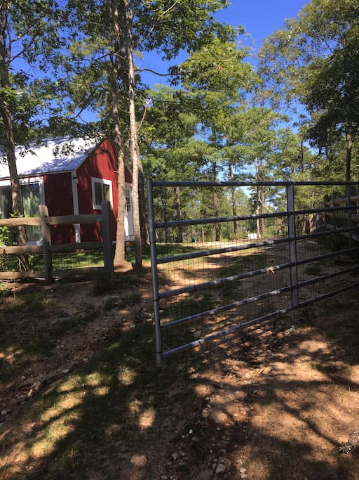 The Red Shed is a bit more private and there are two horse/car gates on the 150 foot driveway (the gates keep any pets on property from wandering off).
