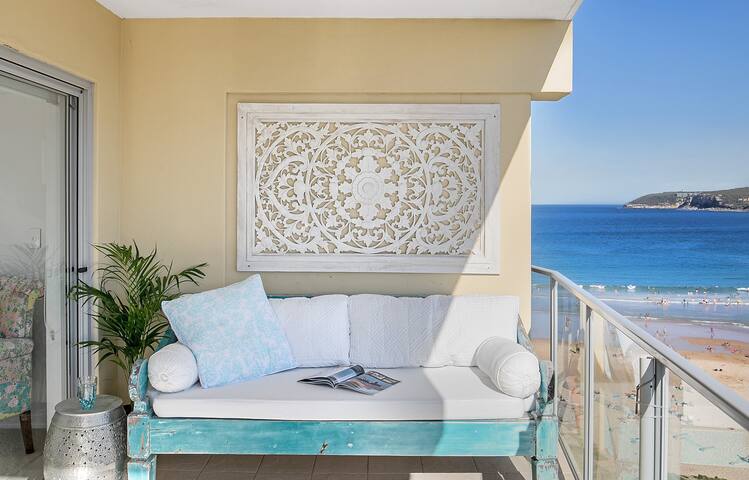 Beach Front Bliss! 2 bed 2 bath 2 living & Garage gallery image 2