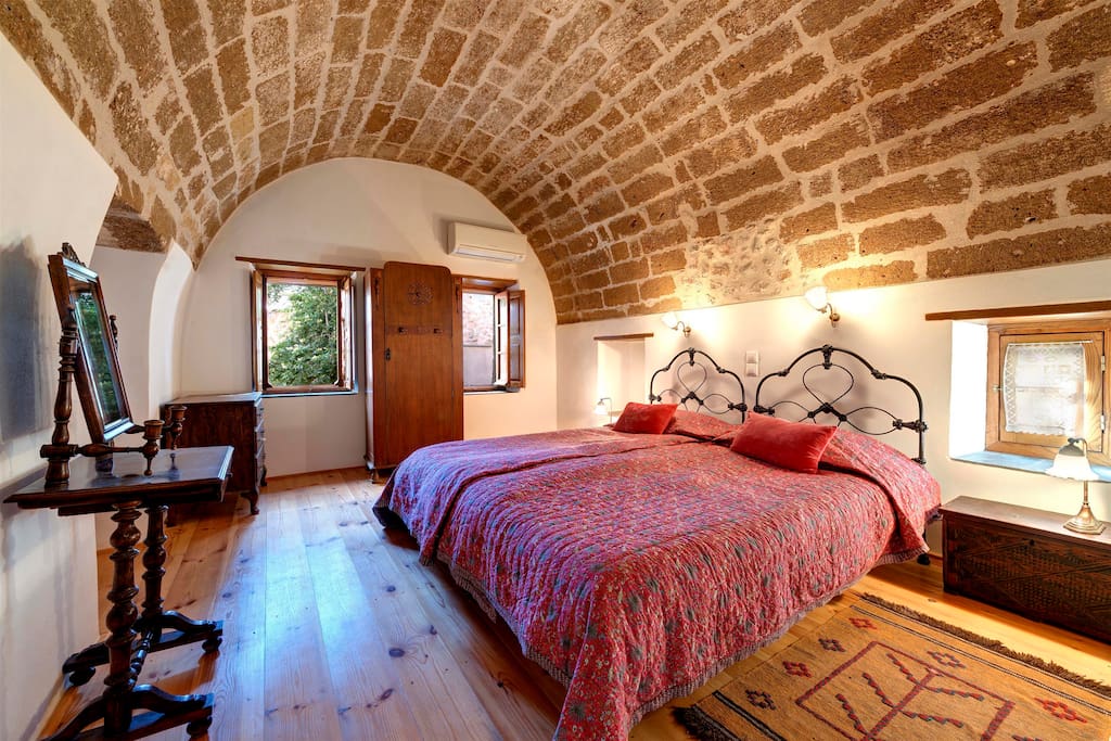 Bedroom Twin Beds