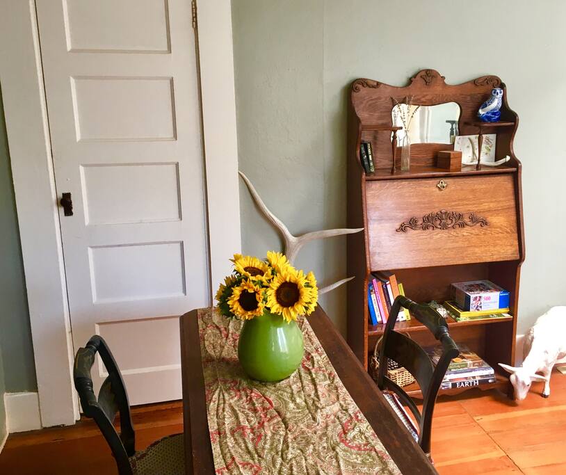 Books, puzzles, games, and desk space