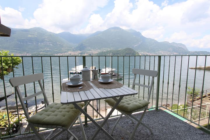 Luxury Apparent front lake 013126 CIM 00017