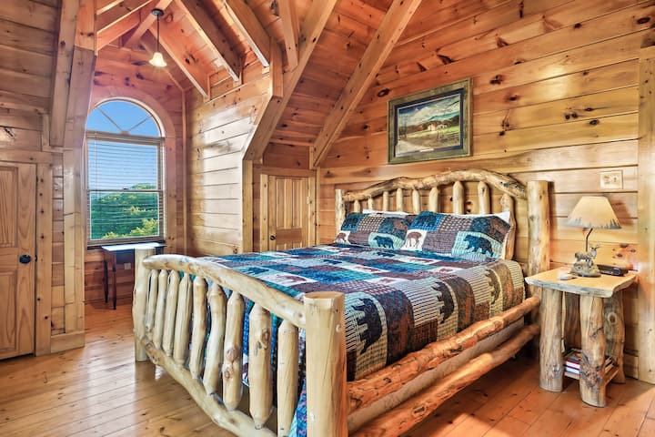 Bedroom 4 (upstairs): king bed & private ensuite bath