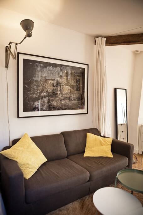 Le canapé lit dans le salon
